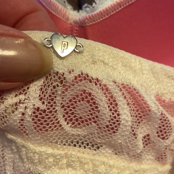 Victoria’s Secret Pink bralette - Picture 4 of 6